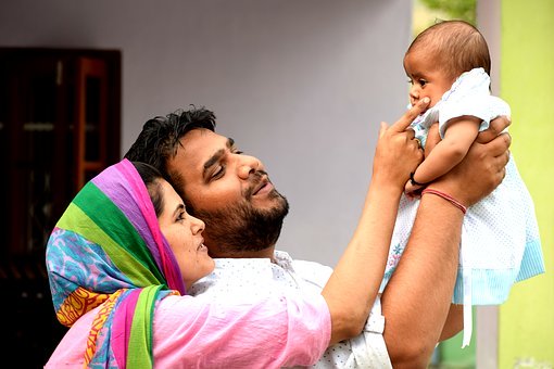 教育專家建議,家長應當學會調整心態,將目...