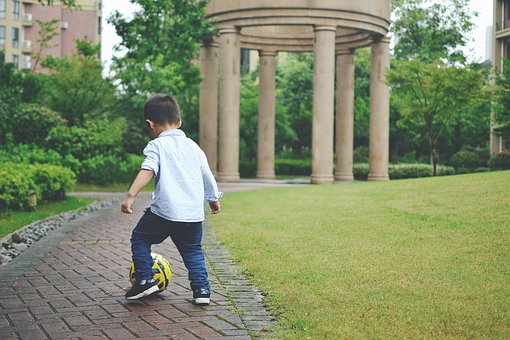 ���ʵ���탞�ţ�Ц����͸���׷��ɚ⣬��...