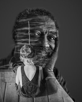 ��ĸ����(y��ng)ԓ���R����