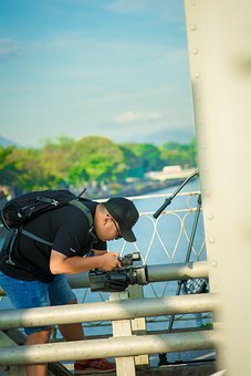 �����C��ͥ�h�����Ը�lչ�Ĳ���Ӱ�