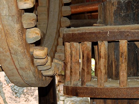 在土木工程專業的學習中,學生需要運用數學...