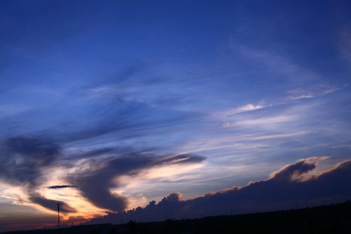 ��Α�(y��ng)��(du��)Ƣ�Ⱪ����ŭ��10�qС��