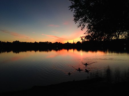 上高中的孩子沉迷游戲不愛學怎么辦