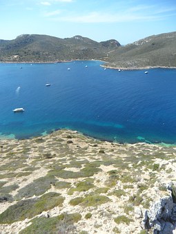 培養初中生珍惜生活、尊重父母的意識