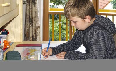 �����P(gu��n)ϵ����ͥ���C�Ļ�ʯ