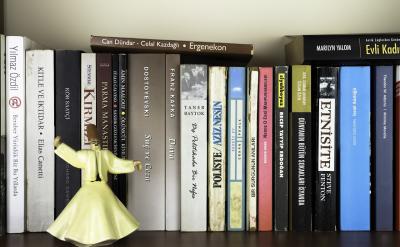 ���B�ж����H���Pϵ