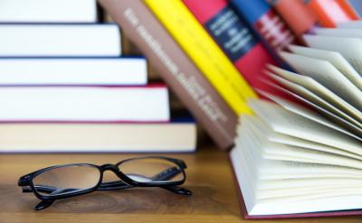 2���\�ö�ý�w�̌W���w��