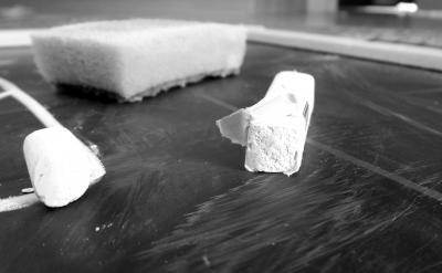 8、詩中運用對仗的句子是。