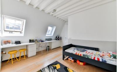 家庭教育對青少年厭學與沉迷手機的影響