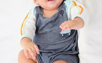 錯誤,蔗糖不是還原性糖,不發生銀鏡反應