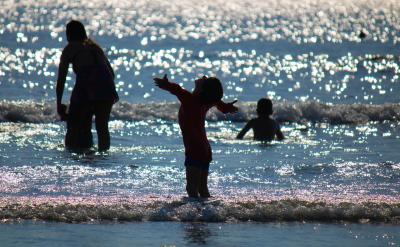 作為父母,在青春期孩子的教育問題上應該是...