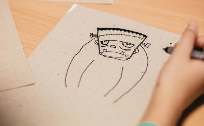 在我看來(lái),如果每一篇課文都能對(duì)學(xué)生進(jìn)行適...