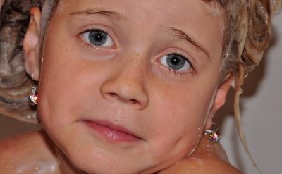 �҂����̈��r�������������Ĳ��õę����؄e...