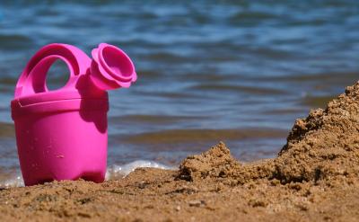 不過,旅游體驗師由于要經常出現在視頻中、...