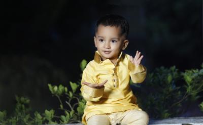 示例:某旅行社設(shè)計(jì)了“上海—南昌—延安—...