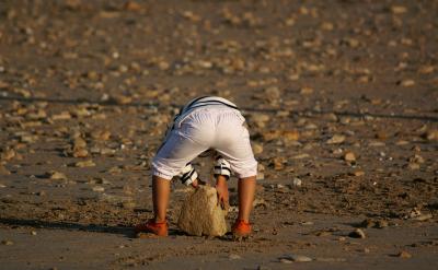 二、在語文教學中,注意激發(fā),培養(yǎng)學生真摯...