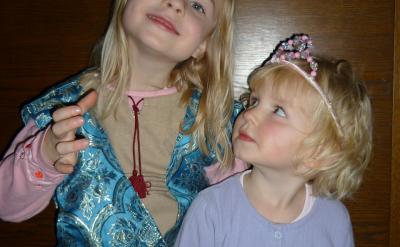 相比之下,后者更富有時(shí)代氣息。