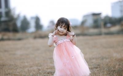 �����к��ӿ˷����y