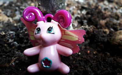 教育孩子是一個復雜且充滿挑戰的過程。面對...